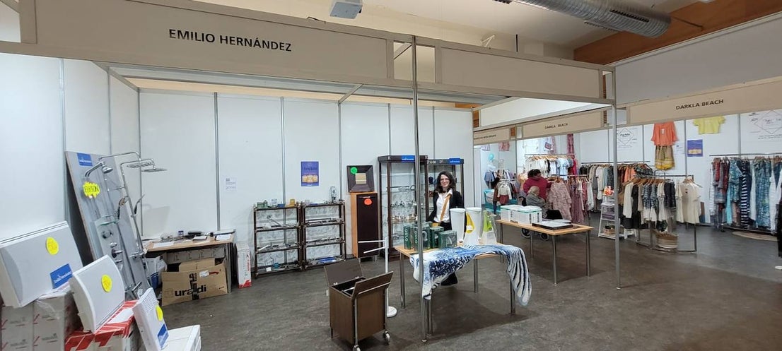 Así es la Feria Outlet del comercio local de Roquetas