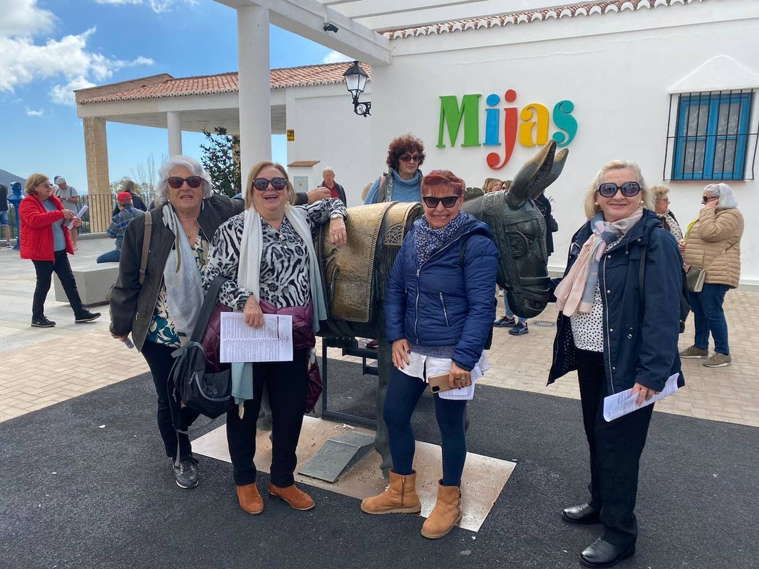 Viaje de convivencia a Mijas con motivo del Día de la Mujer