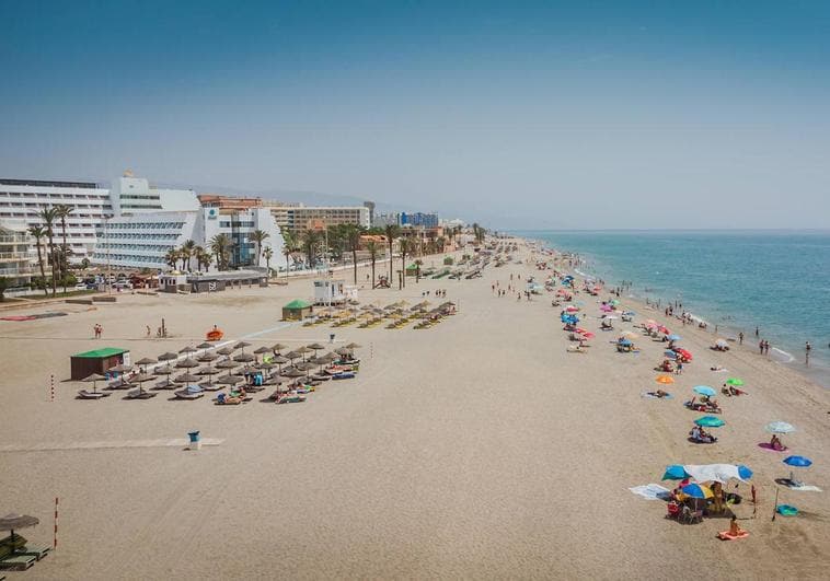 Roquetas quiere iniciar la temporada de playas a partir del Jueves Santo