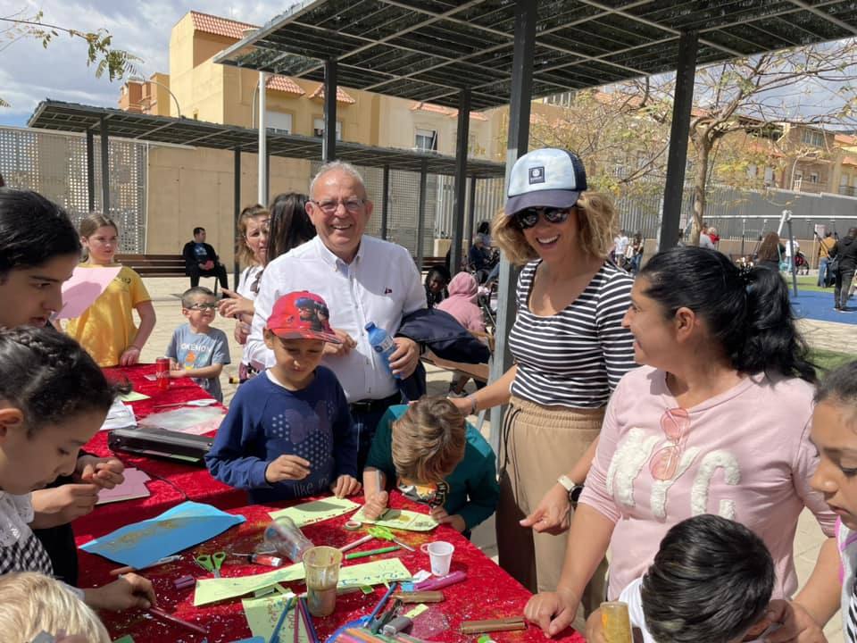 Vícar celebra el Día del Padre con una fiesta en el Parque de las Familias