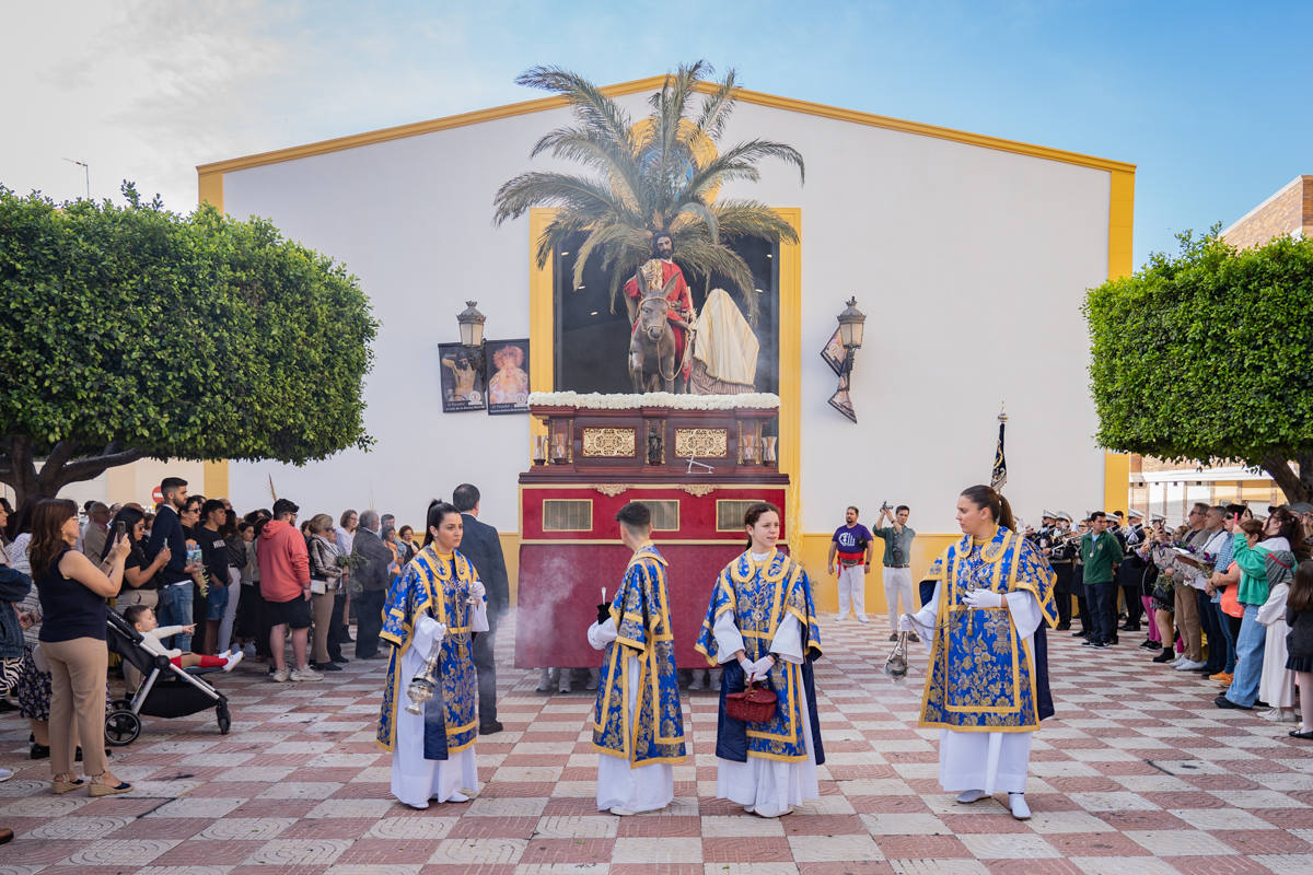 Así fue el Domingo de Ramos en las parroquias de Roquetas