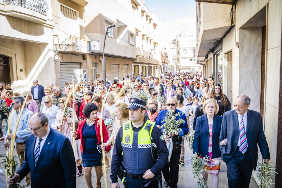 Así fue el Domingo de Ramos en las parroquias de Roquetas