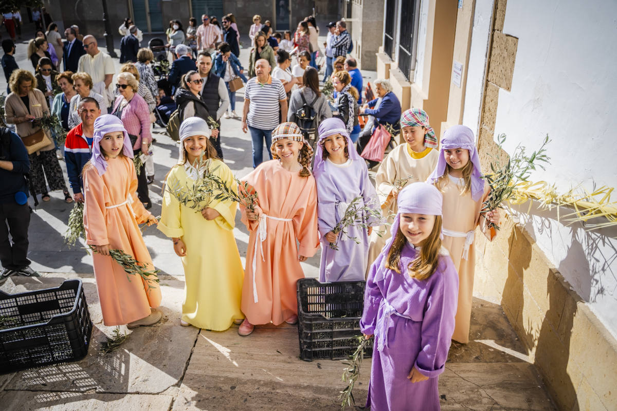Así fue el Domingo de Ramos en las parroquias de Roquetas