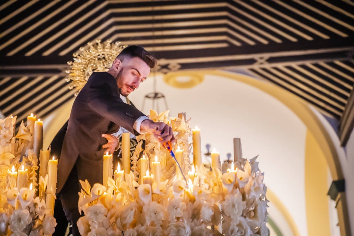 La Soledad llenó de emoción las calles de Roquetas