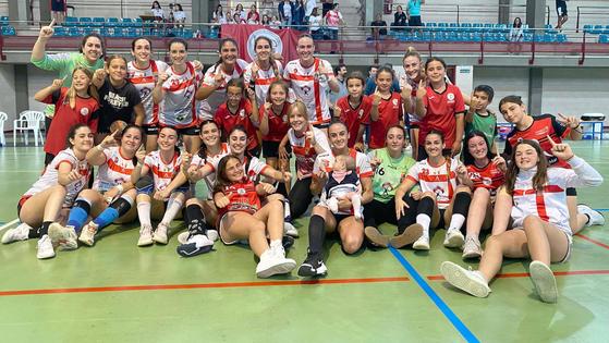 El BM Roquetas acaba líder en la División de Honor Plata y jugará el ascenso