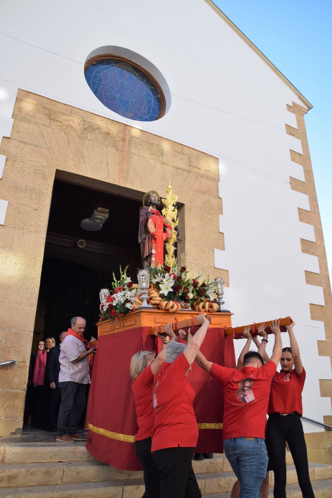 San Marcos procesiona por las calles de Roquetas