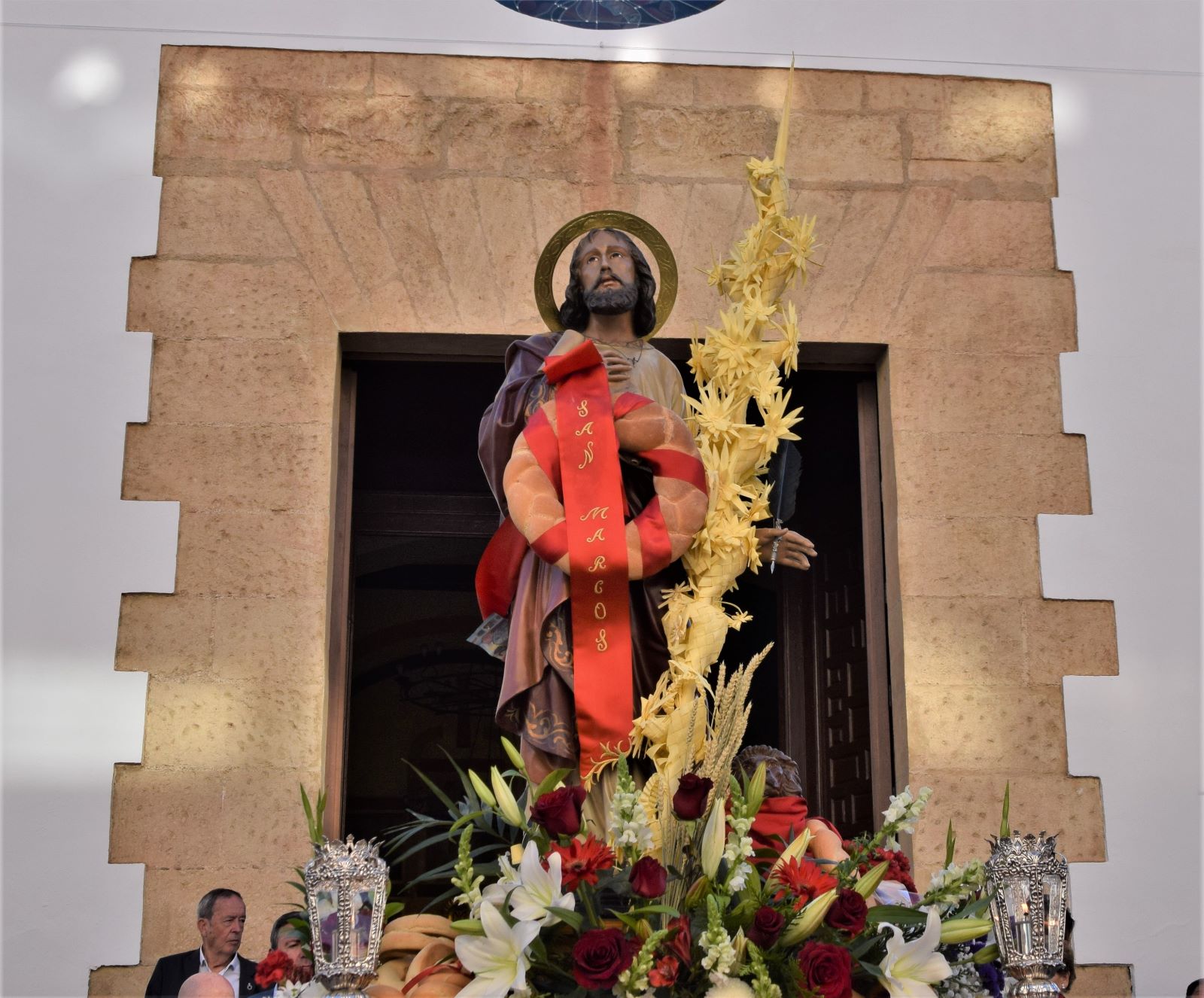 San Marcos procesiona por las calles de Roquetas
