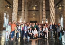 Los Clubes de Lectura de Roquetas celebran el Día del Libro con una ruta por Valencia