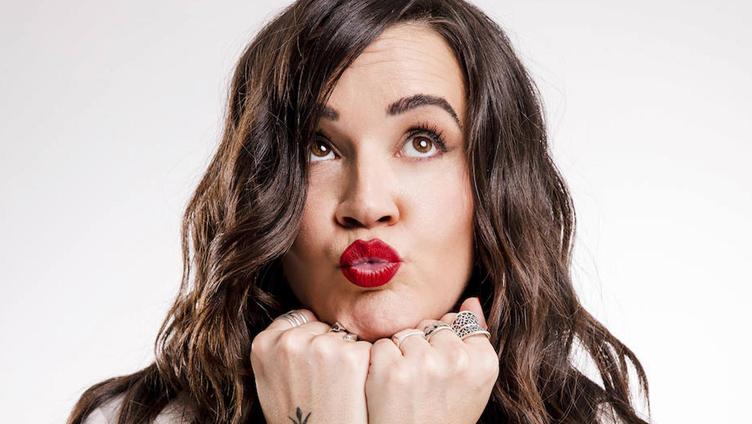 El humor de Martita de Graná llega este viernes al Auditorio de Roquetas