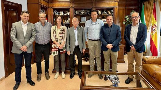 Toman posesión tres funcionarios municipales que han ascendido de categoría