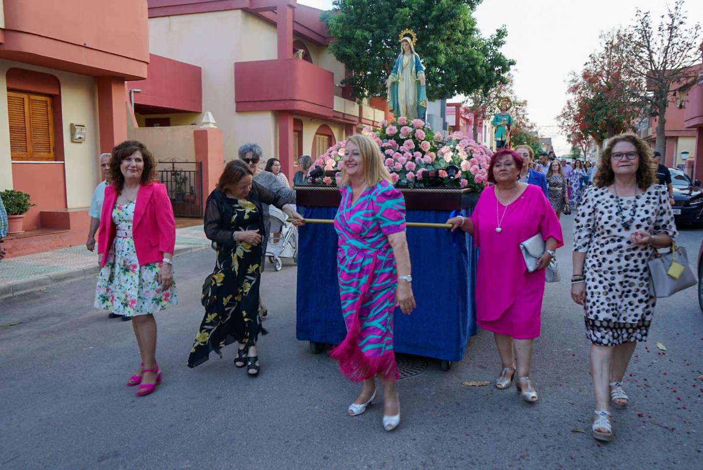 Así fue la procesión de San Fernando y La Milagrosa en Llanos de Vícar