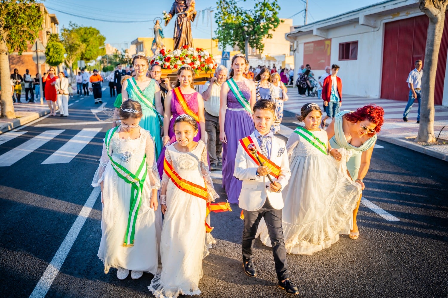 San Antonio y La Inmaculada procesionan por las calles de Cortijos de Marín en sus fiestas