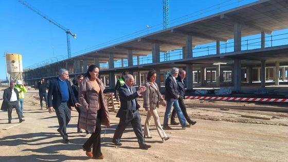 Roquetas licita las acometidas del futuro hospital por casi 2,6 millones de euros
