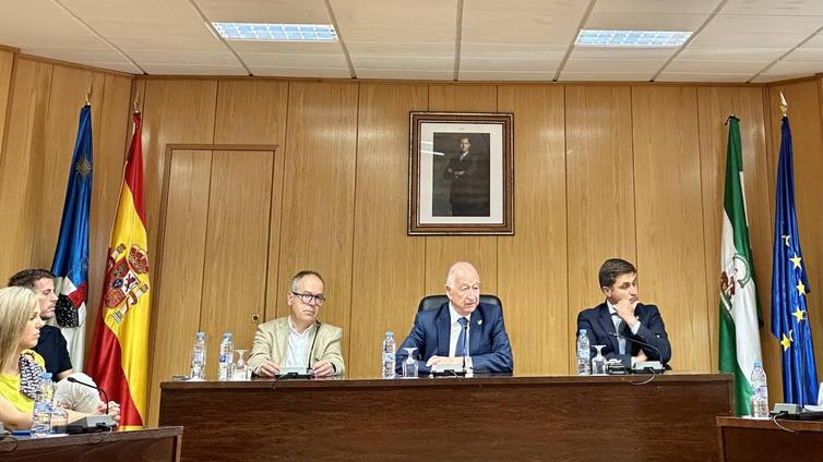 Amat en el último Pleno de la Corporación saliente: «Seguiremos trabajando con la misma ilusión»