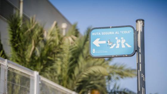 Roquetas inicia la primera fase del proyecto para mejorar los accesos peatonales a los colegios