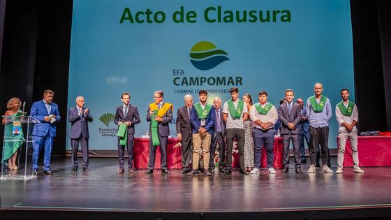 La EFA Campomar entrega las becas a 150 alumnos en el Auditorio de Roquetas
