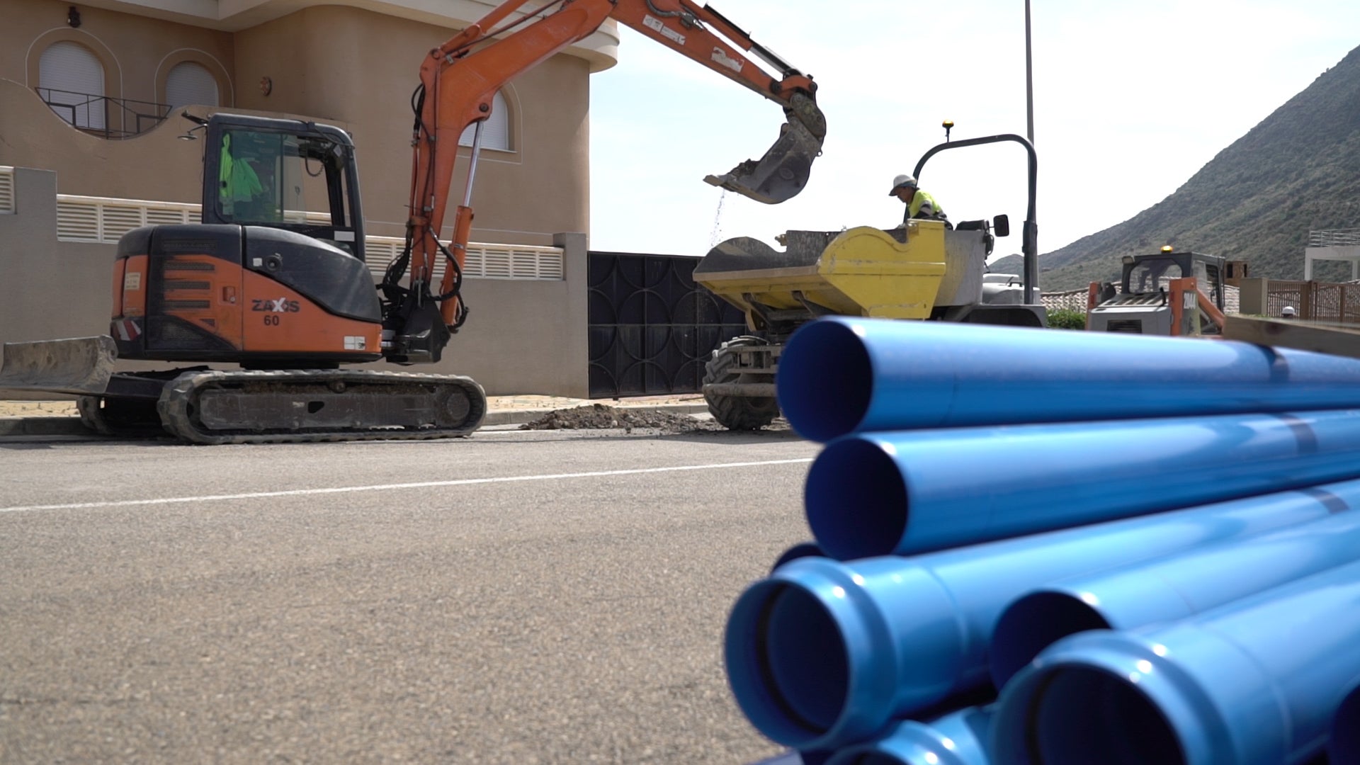 Vícar municipaliza la gestión del agua de la Envía Golf con apoyo de la oposición