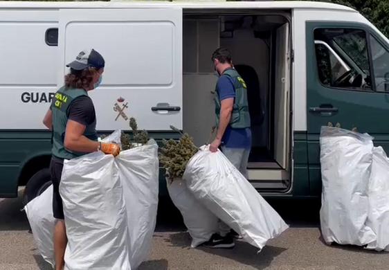 Operación de la Guardia Civil en Roquetas.