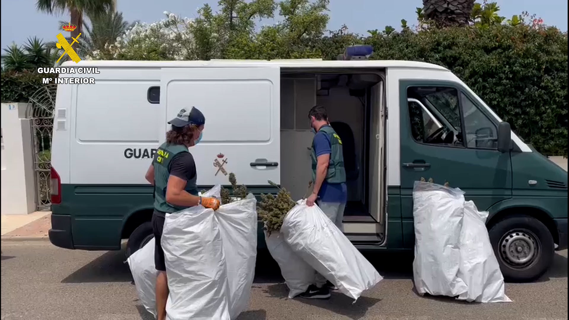 Operación de la Guardia Civil en Roquetas.