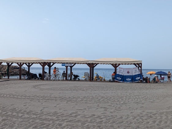 Roquetas hace accesible sus playas con zonas seguras, personal preparado y otros elementos