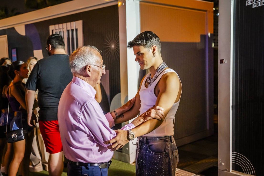 Abraham Mateo inunda Roquetas
