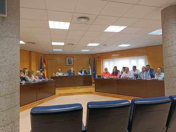 PP y PSOE se abren a negociar la incorporación de Roquetas de Mar al sistema VioGén