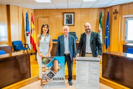 Presentación de la ruta fotográfica por parte de Amalia López, Gabriel Amat y Blas Fuente.
