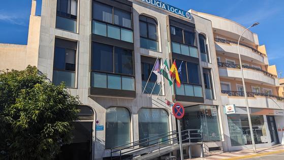 Almería Avanza demanda nuevas medidas para reforzar la Policía Local de Roquetas