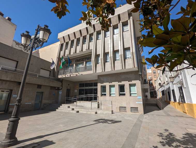 El Ayuntamiento de Roquetas, líder en pagos a proveedores