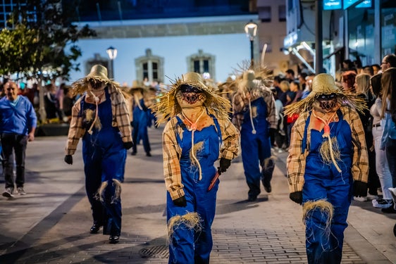 Roquetas se anticipa a Halloween celebrando su noche en negro