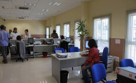 Oficina de servicios sociales en el municipio de Roquetas de Mar.