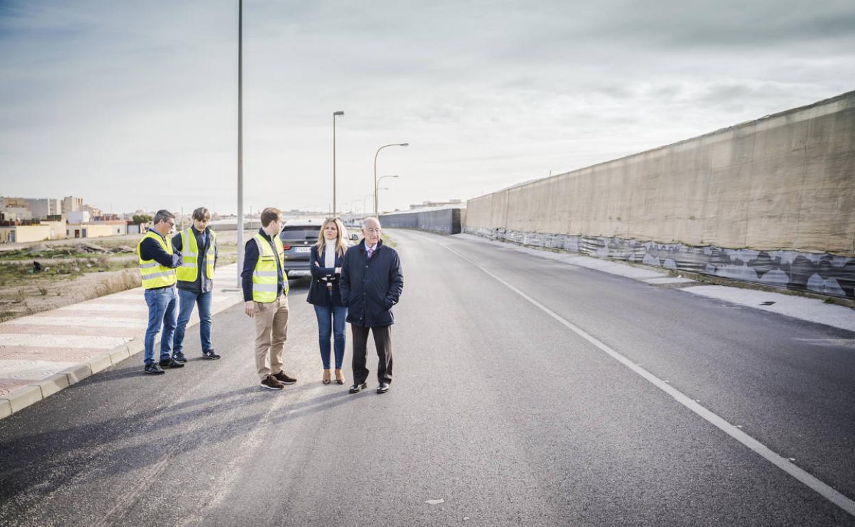 Finaliza el arreglo del camino que conecta la carretera de La Mojonera con Los Depósitos