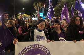 Belén Pérez junto en una manifestación en Almería capital.