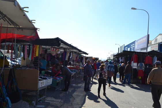 Vícar potenciará el mercadillo mejorando sus accesos