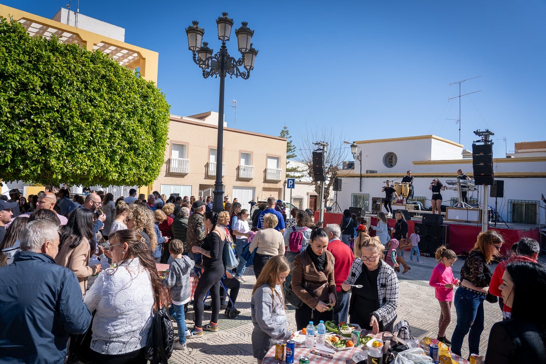 Así fueron las tradicionales migas por el Día de Andalucía