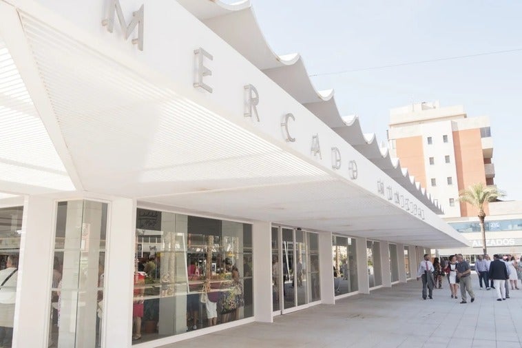 Roquetas refuerza los Mercados de Abastos de todo el municipio