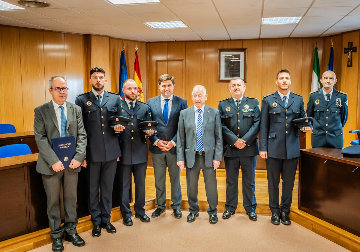 Imagen de uno de los momentos de la toma de posesión en Roquetas.