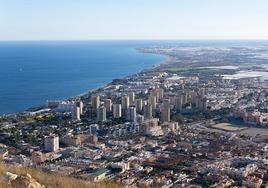 Condenado por intentar robar en una vivienda de Roquetas a la que accedió tras trepar por un muro