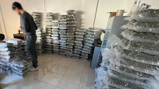 Encuentran 180 kilos de marihuana en un chalet de lujo de Vícar