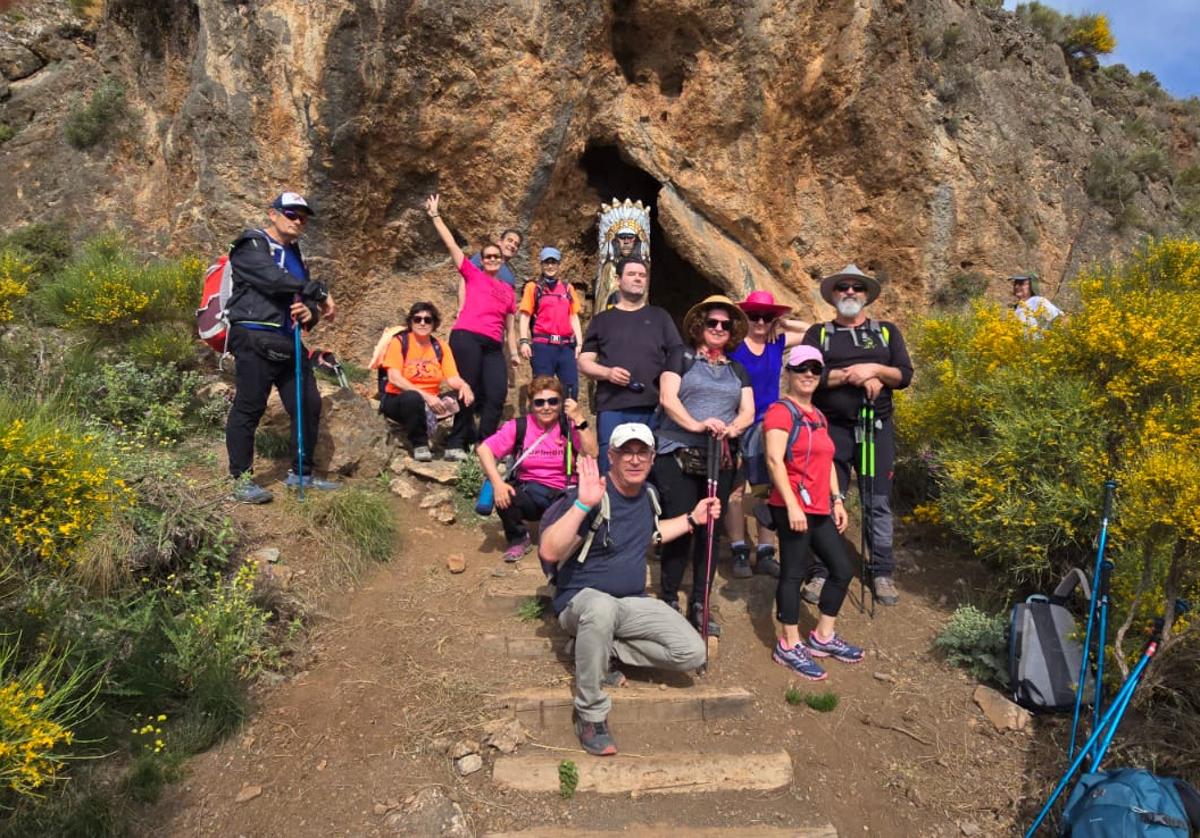 Algunos de los senderistas de ruta por el Poniente almeriense.