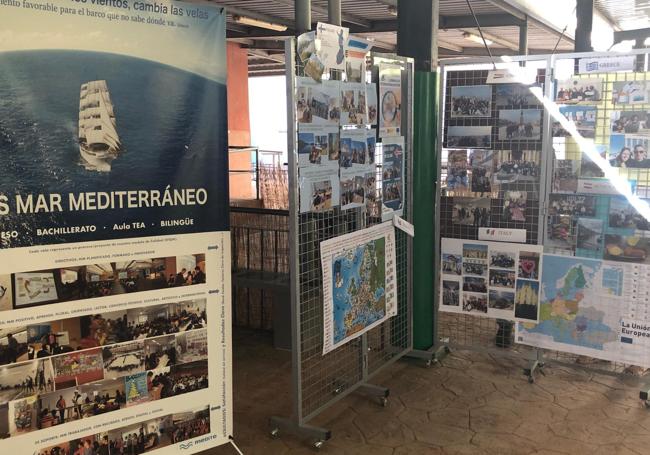 Algunas de las postales que contó el centro educativo.