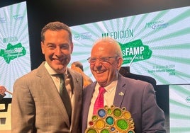 El presidente de la Junta de Andalucía y el alcalde de Vícar.