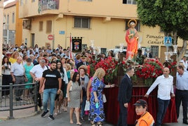 Uno de los momentos de la procesión de este sábado en La Mojonera