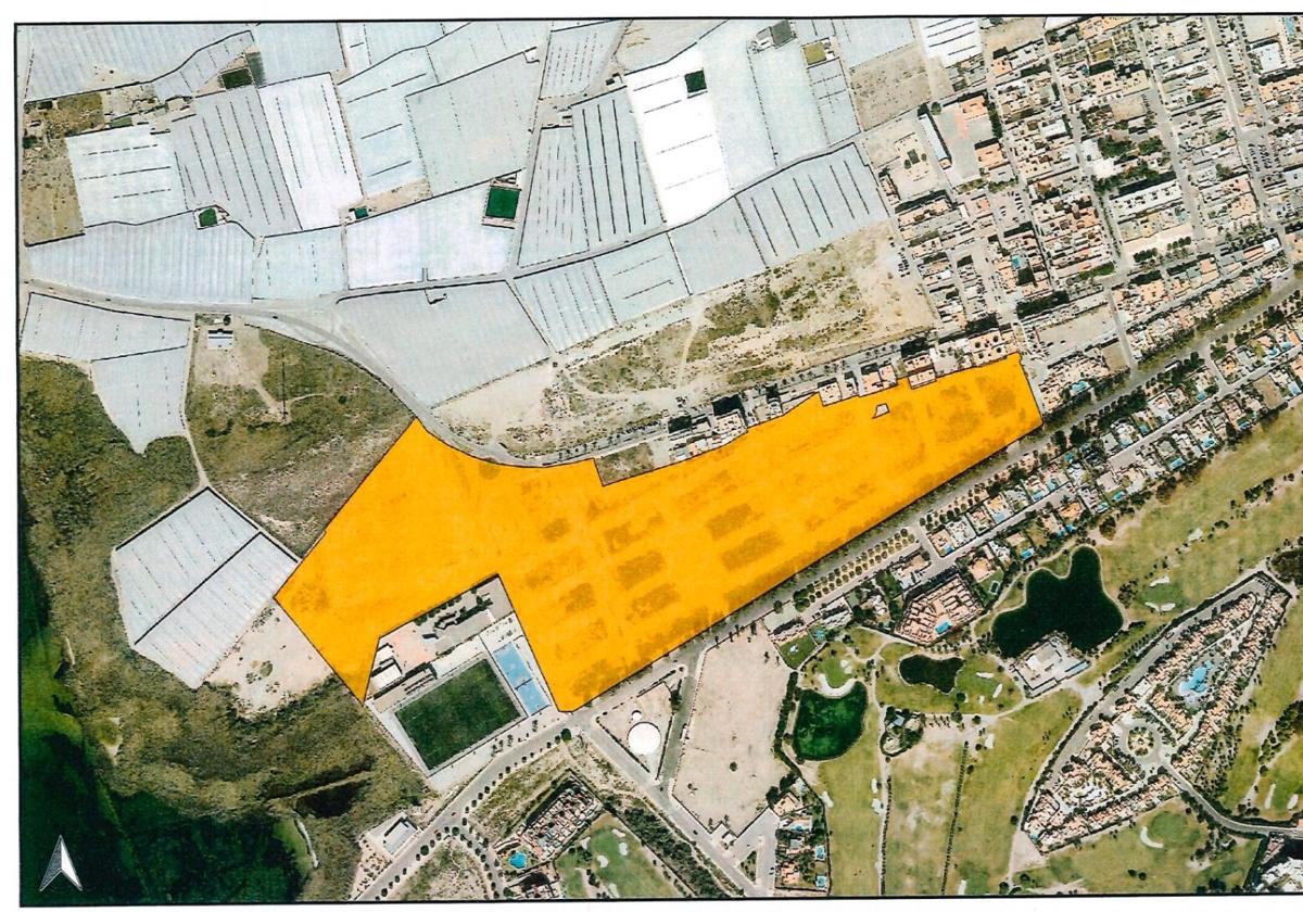 Roquetas compra un terreno para convertir al municipio en la «ciudad del deporte base y de alta competición»