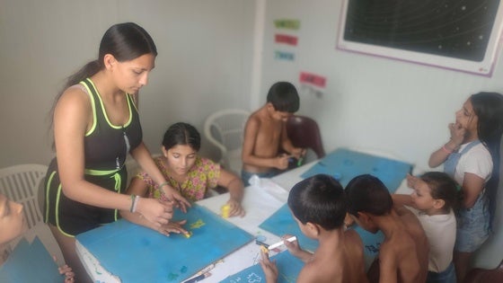 Niños de Vícar descubren la historia de las constelaciones más conocidas