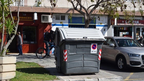 Vícar refuerza las labores de limpieza municipal con la adquisición de 48 contenedores