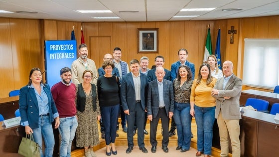 Roquetas reduce la tasa de desempleo gracias a una iniciativa exitosa municipal