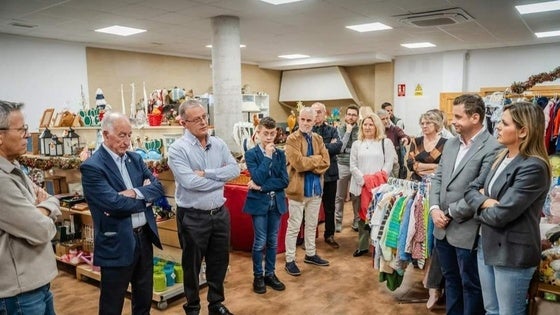 Roquetas inaugura el Rastrillo Solidario del Santísimo Cristo del Mar
