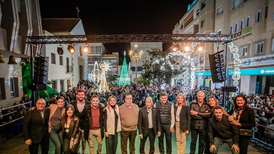 Roquetas de Mar da la bienvenida a la Navidad con un gran espectáculo