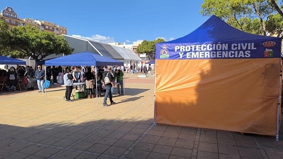 Protección Civil Vícar realiza un intenso despliegue por el 'Hip Hop Street'